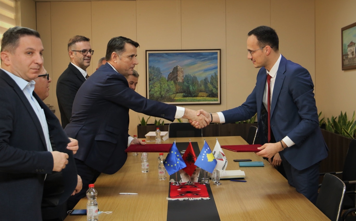 Komuna e Gjilanit dhe UP ‘Kadri Zeka’ nënshkruajnë marrëveshje bashkëpunimi